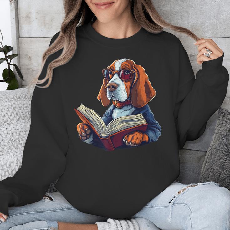 Cute Dog Basset Hound Reading Book Unisex Sweatshirt