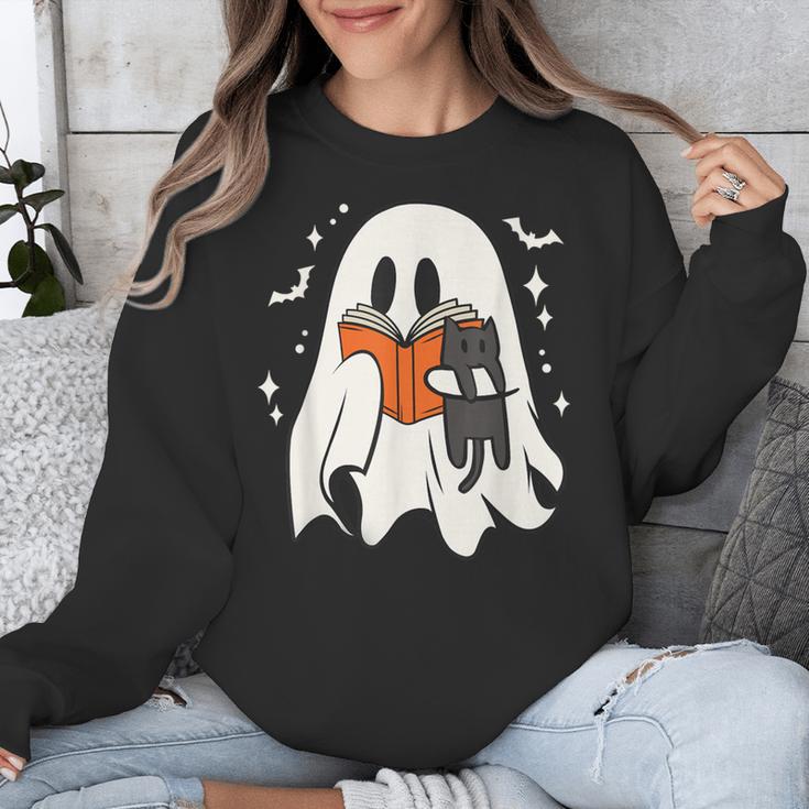 Cute Ghost Reading Book Spooky Season Halloween Costume Kids Unisex Sweatshirt