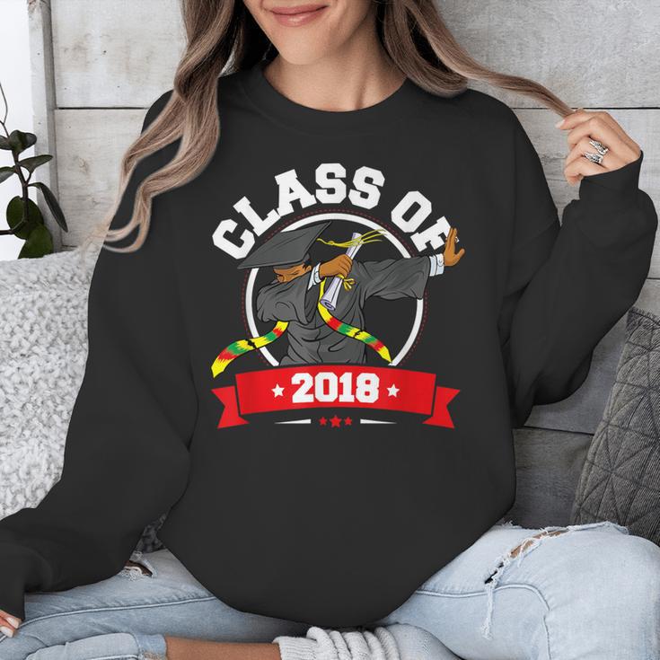 Dabbing Graduation Class Of 2018 TShirt History Month Unisex Sweatshirt