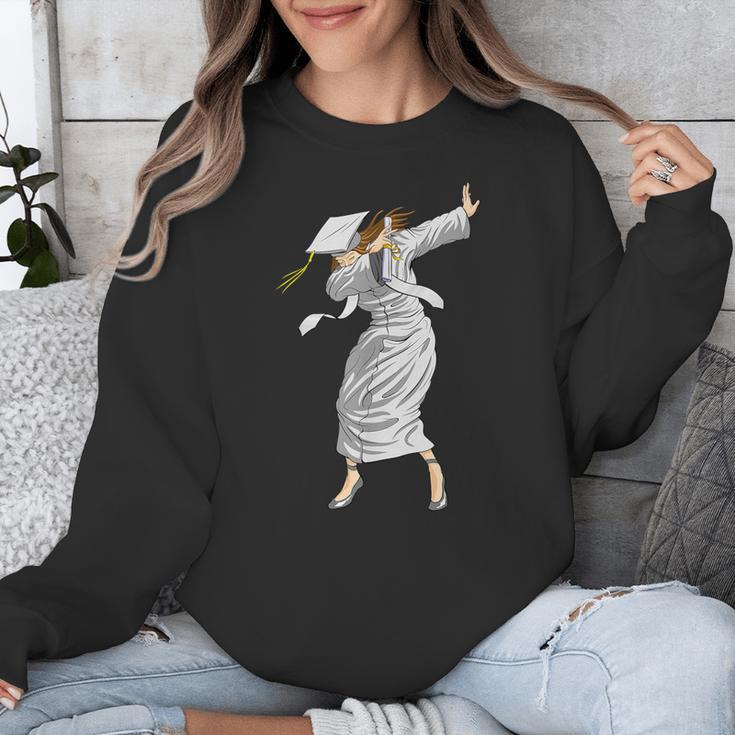 Dabbing Graduation Class Of 2025 Woman Graduation Unisex Sweatshirt