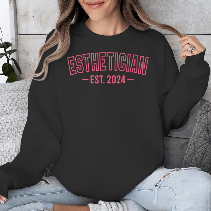 Esthetician Est 2024 For Esthetician Student Graduation Unisex Sweatshirt