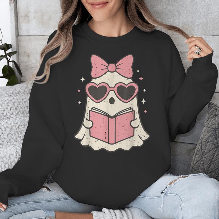 Ghost Reading Book Halloween Cat Lover Unisex Sweatshirt