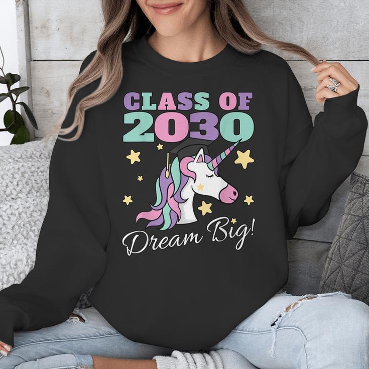 Girls Class Of 2030 Magical Unicorn Graduation Cap Unisex Sweatshirt