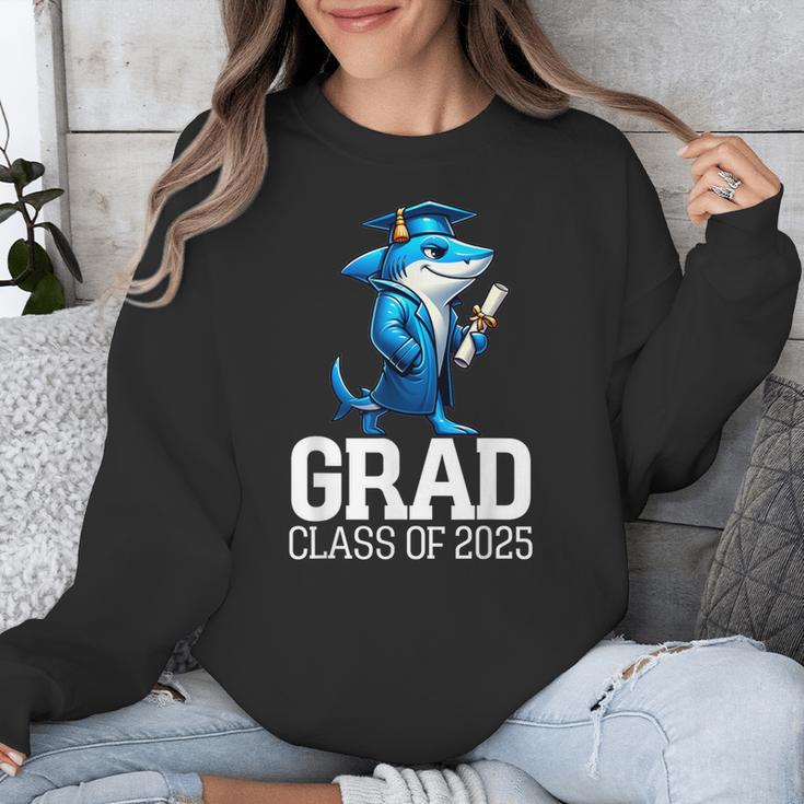 Grad Class Of 2025 Boys Shark Graduation Graduated Unisex Sweatshirt