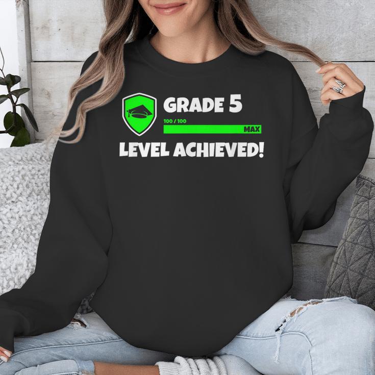 Grade 5 Level Achieved Video Gamer 5th Grade Graduation Unisex Sweatshirt