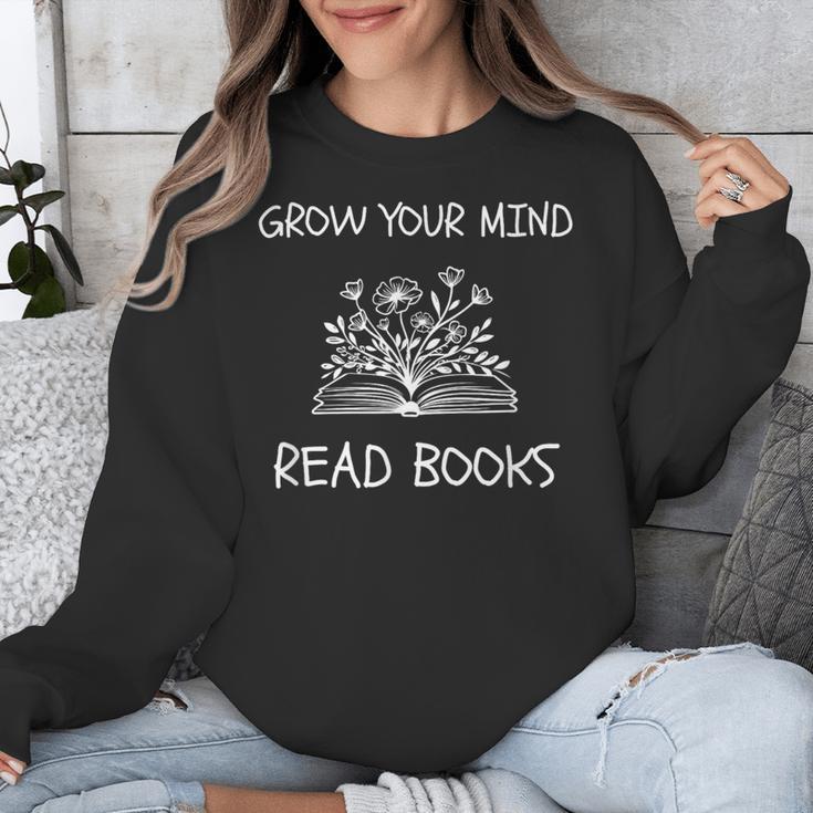Grow Your Mind Read Books Tee Fun Book Lover Reading Outfit Unisex Sweatshirt