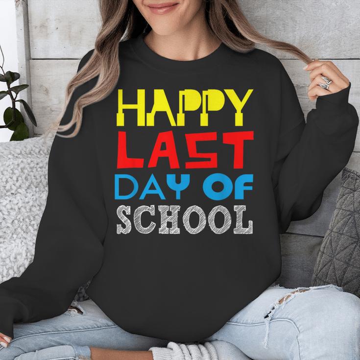 Happy Last Day Of School Graduation Teachers Student Unisex Sweatshirt