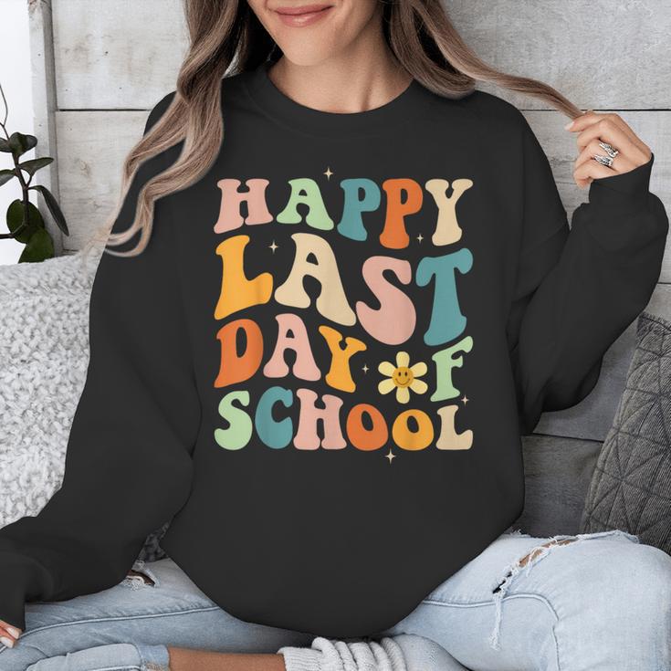 Happy Last Day Of School Groovy Teacher Student Graduation Unisex Sweatshirt