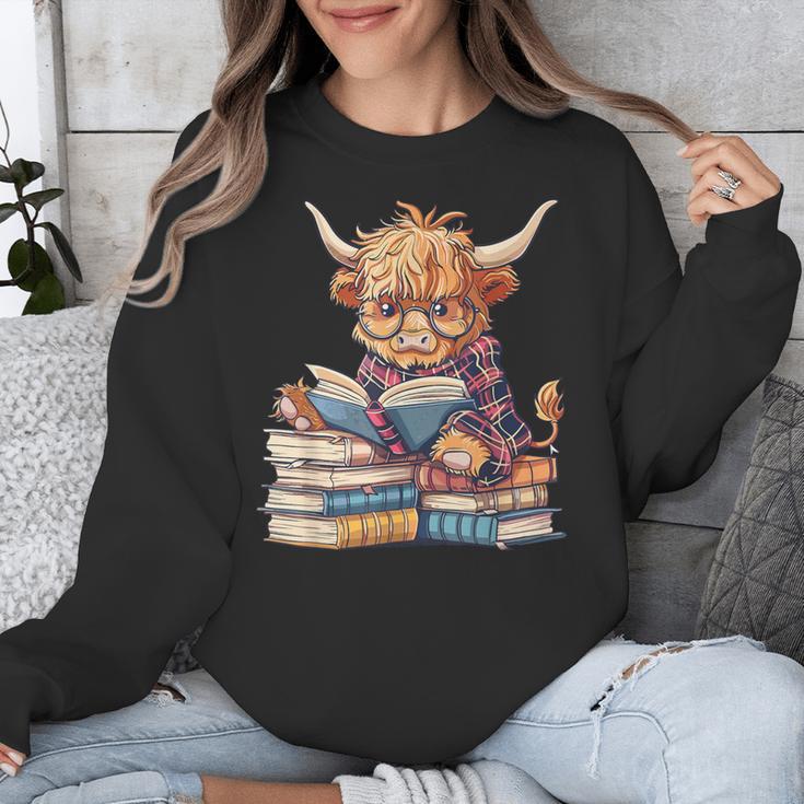 Highland Cow Reading Book Librarian Library Unisex Sweatshirt