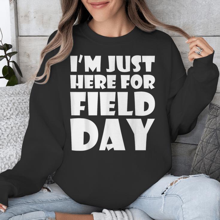 I'm Just Here For Field Day For Graduation 2018 T-Shirt Unisex Sweatshirt