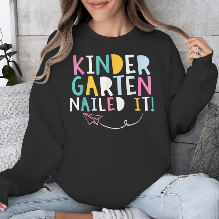 KINDERGARTEN Graduation TShirt 2018 Last Day Of School Unisex Sweatshirt