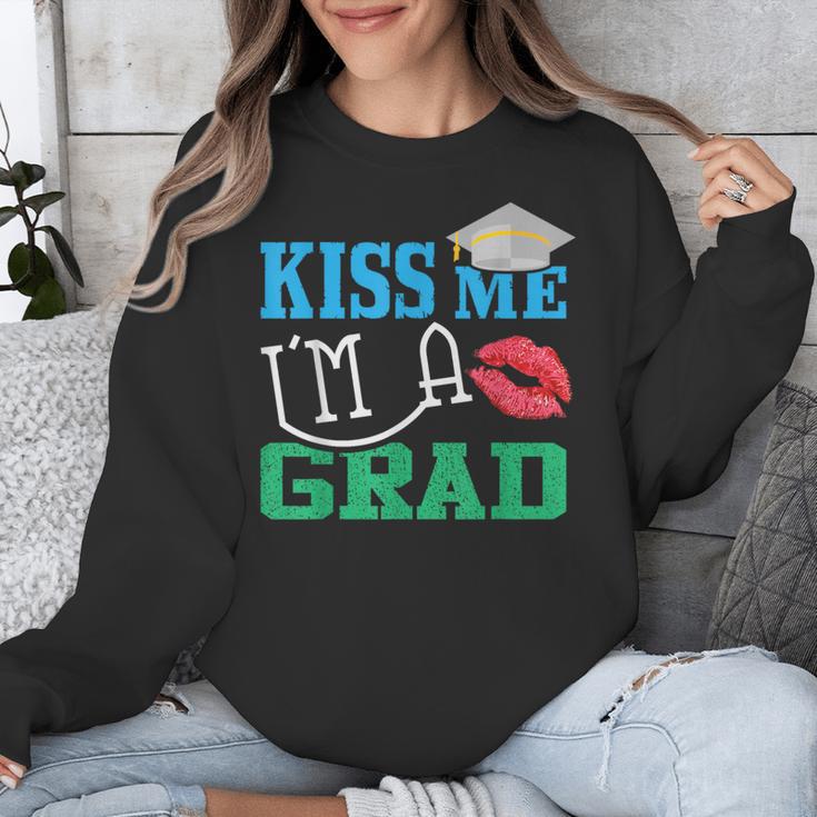 Kiss Me I'm A Grad 2018 Senior Graduation Unisex Sweatshirt