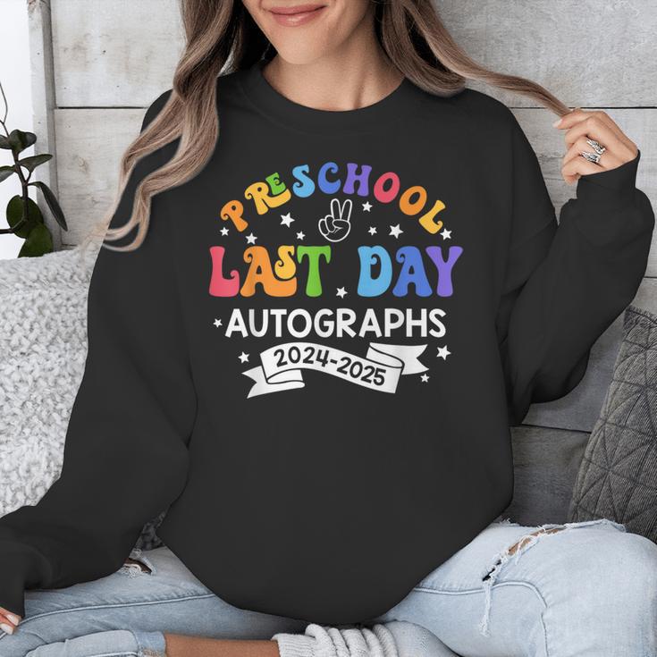Last Day Of School Year 2025 Preschool Autograph Graduation Unisex Sweatshirt