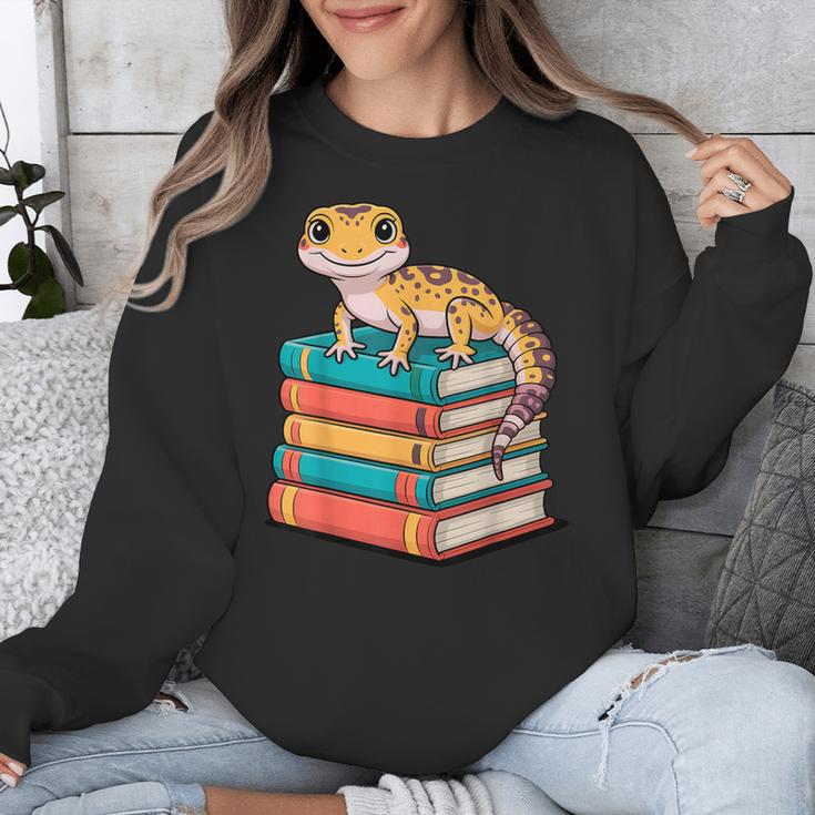 Leopard Gecko Book Lover Reading Unisex Sweatshirt