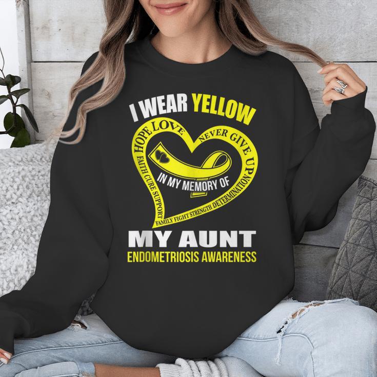 In My Memory Of My Aunt ENDOMETRIOSIS AWARENESS Unisex Sweatshirt