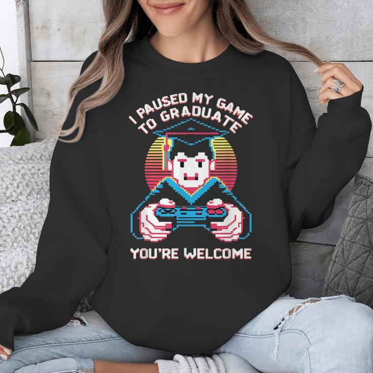 I Paused My Game To Graduate 2024 Gamer Graduation Unisex Sweatshirt