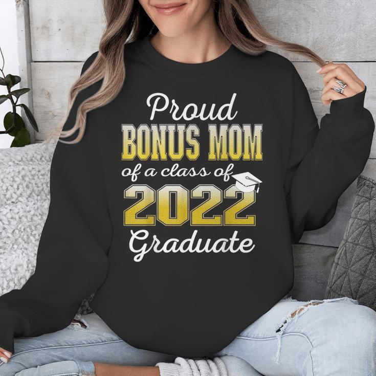 Proud Bonus Mom Of 2022 Graduate Class 2022 Graduation 22 Unisex Sweatshirt