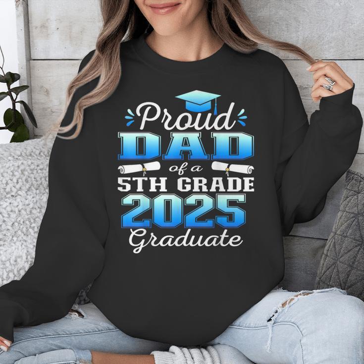 Proud Dad Of 5th Grade Graduate 2025 Elementary Graduation Unisex Sweatshirt