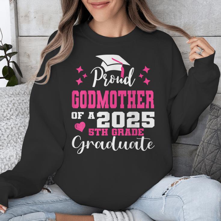 Proud Godmother Of 5th Grade Graduate 2025 Family Graduation Unisex Sweatshirt