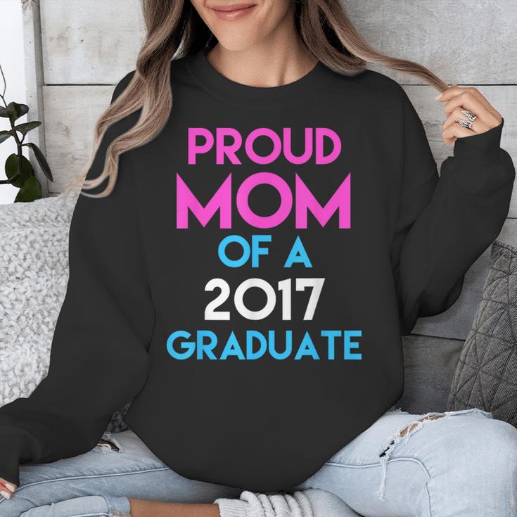 Proud Mom Of A 2017 Graduate Graduation Tee T-Shirt Unisex Sweatshirt