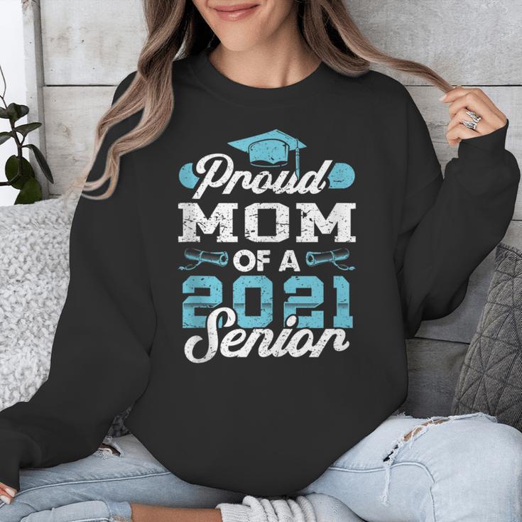 Proud Mom Of a Class Of 2021 Senior Graduate Graduation Unisex Sweatshirt