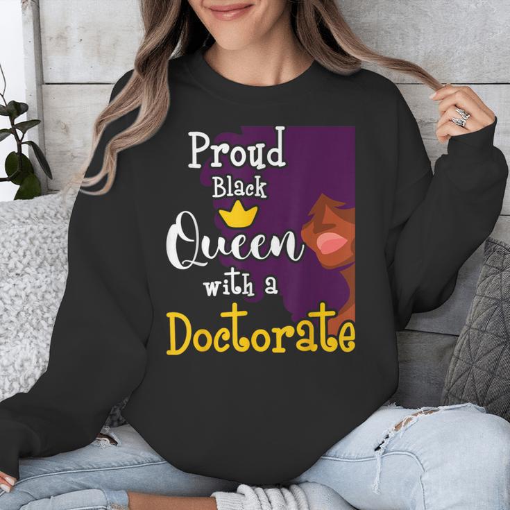 Proud Queen PhD Graduate PhD Graduation Doctorate Unisex Sweatshirt