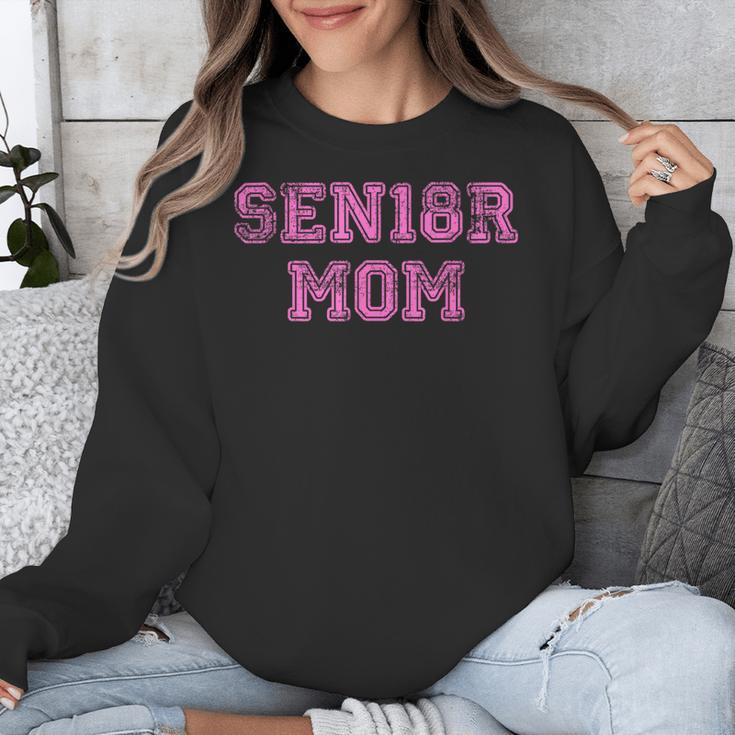 Proud Senior Mom 2018 High School Graduation Shirt Mom Tee Unisex Sweatshirt