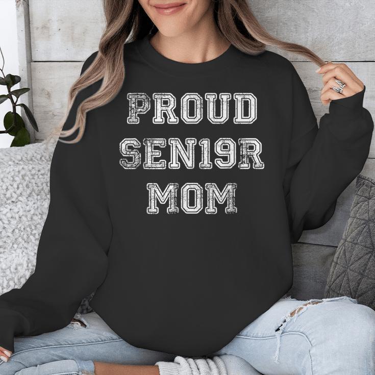 Proud Senior Mom 2019 High School Graduation Shirt Mom Tee Unisex Sweatshirt