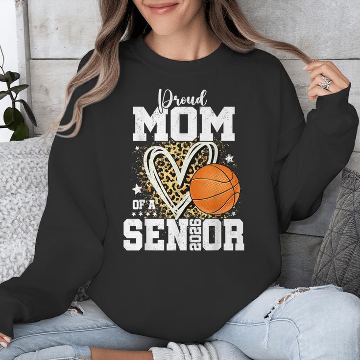 Proud Senior Mom Class Of 2026 Basketball Graduation Leopard Unisex Sweatshirt
