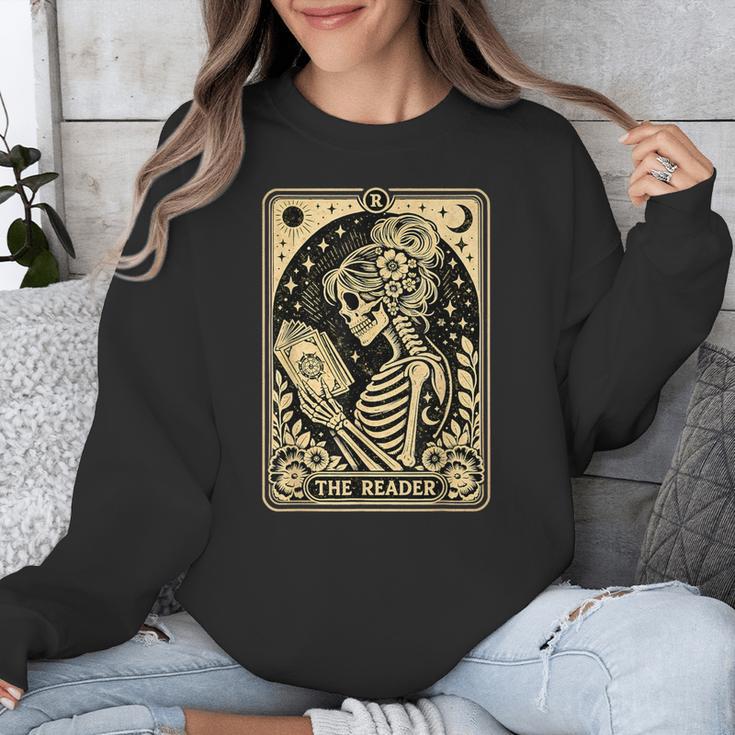 The Reader Tarot Card Book Lover Skeleton Reading Book Unisex Sweatshirt
