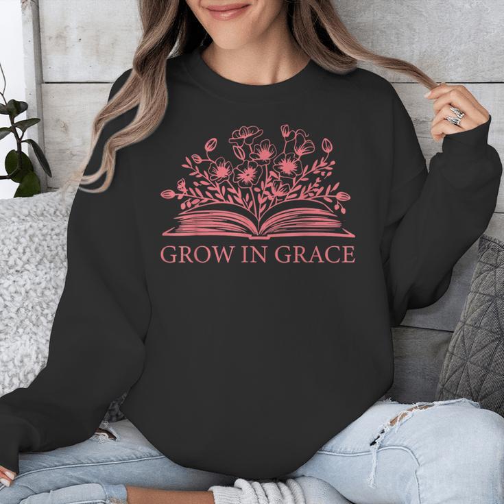 Retro Grow In Grace Wildflower Book Christian Bible Verse Unisex Sweatshirt Retro Grow In Grace Wildflower Book Christian Bible Verse Unisex Sweatshirt