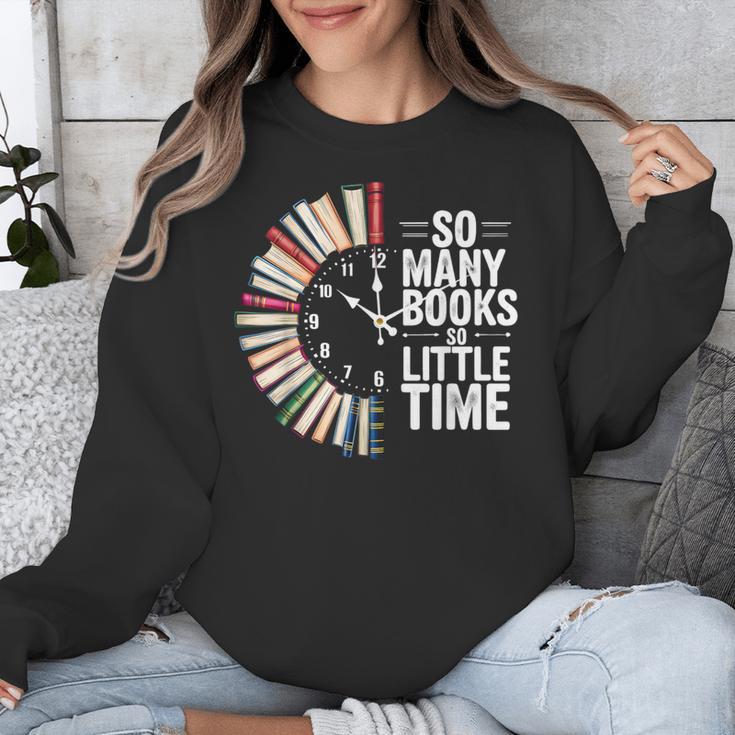 Retro So Many Books Little Time Book Clock Reading Unisex Sweatshirt