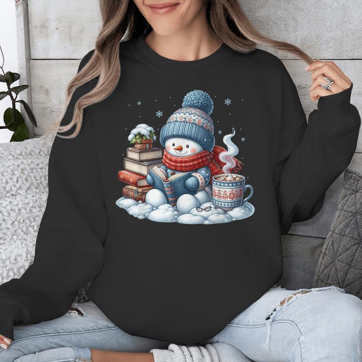 Snowman Reading Books Lovers Librarian Bookworm Christmas Unisex Sweatshirt
