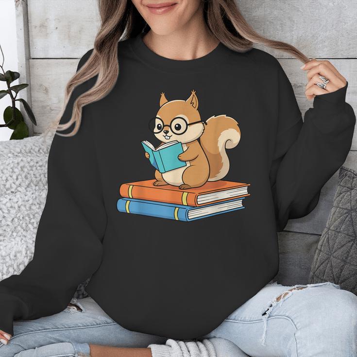 Squirrel Reading Book Glasses Bookworm Librarian Unisex Sweatshirt
