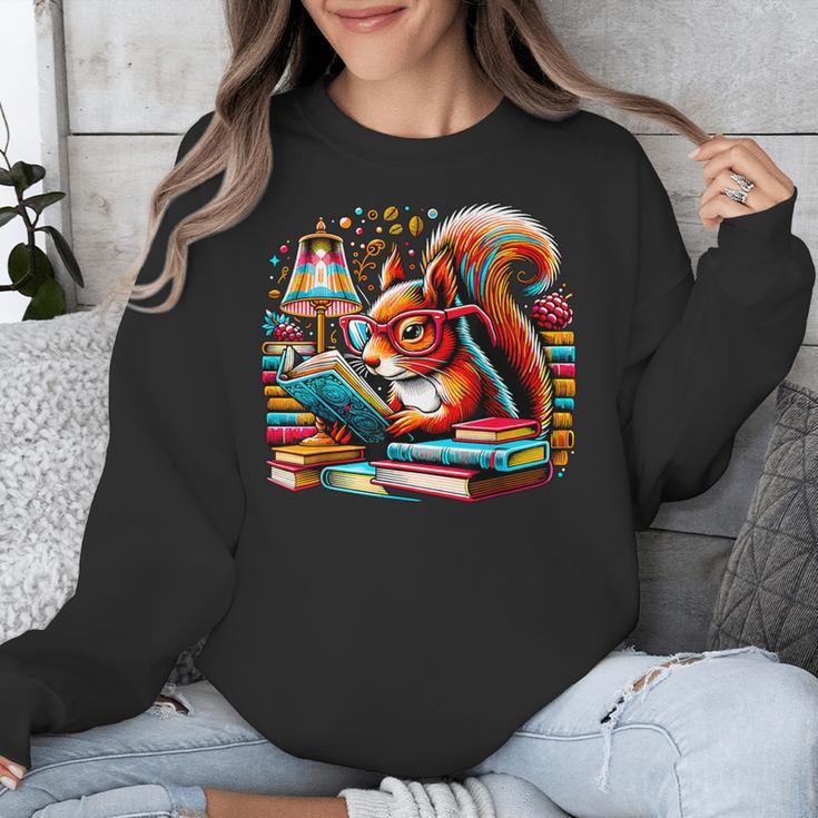 Squirrel Reading a Book Lover Bookworm Unisex Sweatshirt