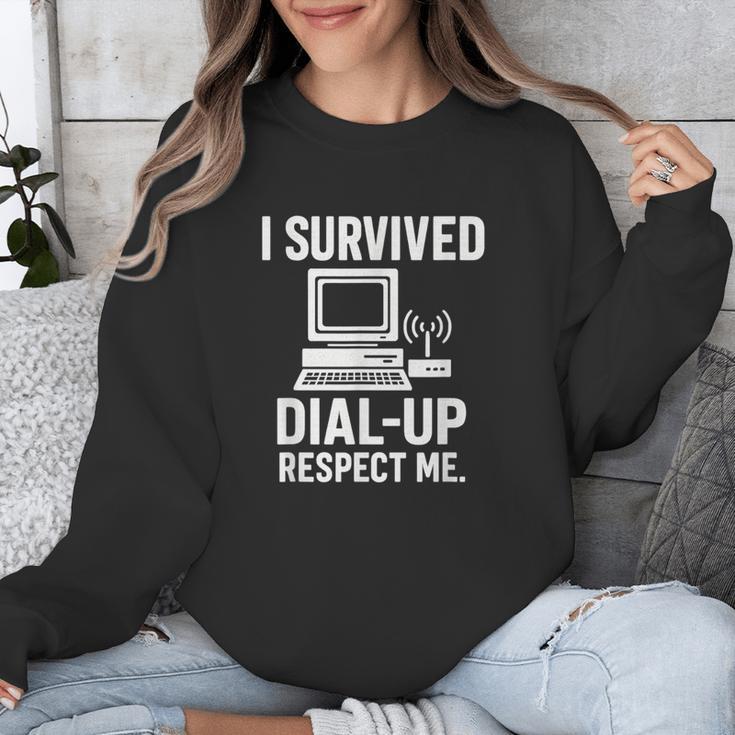 I Survived Dial-Up Internet – Retro 90s Nostalgia Unisex Sweatshirt