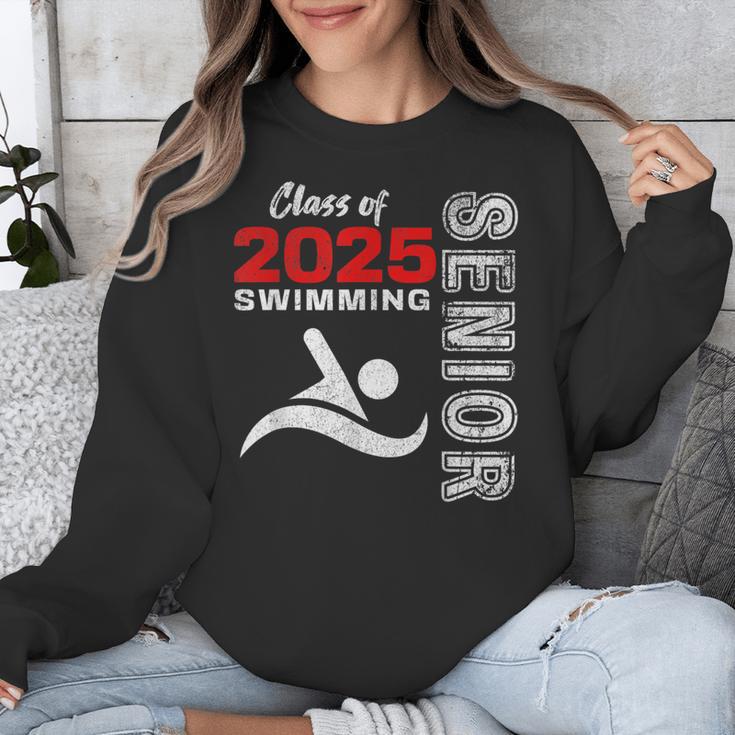 Swimming Team Senior Class Of 2025 Graduation 2025 Unisex Sweatshirt