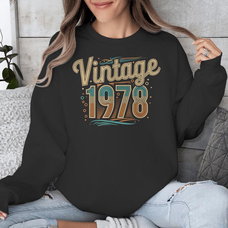 Vintage 1978 Retro Year Groovy 70s For Dad Nostalgia Unisex Sweatshirt