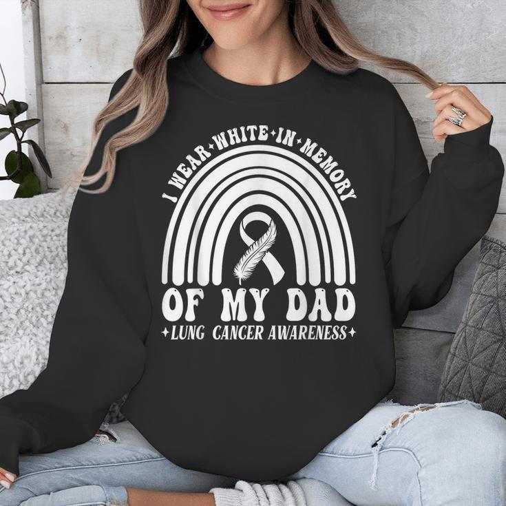 I Wear In Memory Of Dad Lung Cancer Awareness Ribbon Unisex Sweatshirt