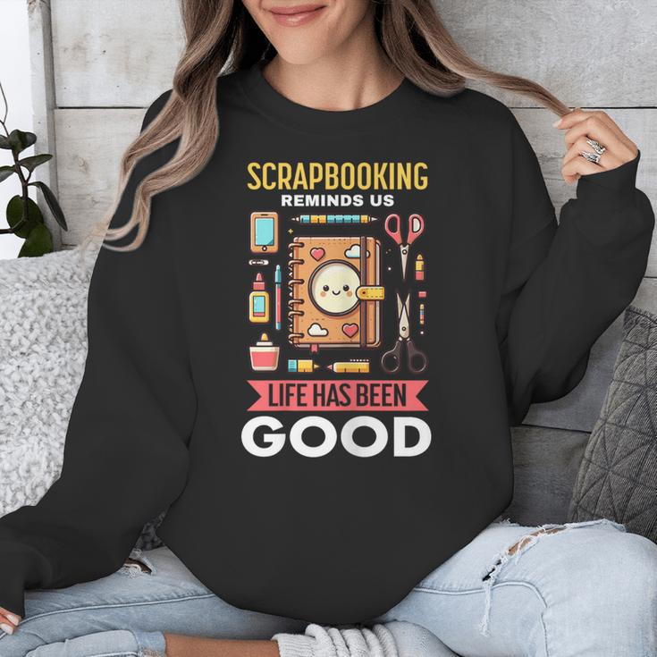 Women's Scrapbooking Enthusiast Top Crafty Memory Keeper Unisex Sweatshirt