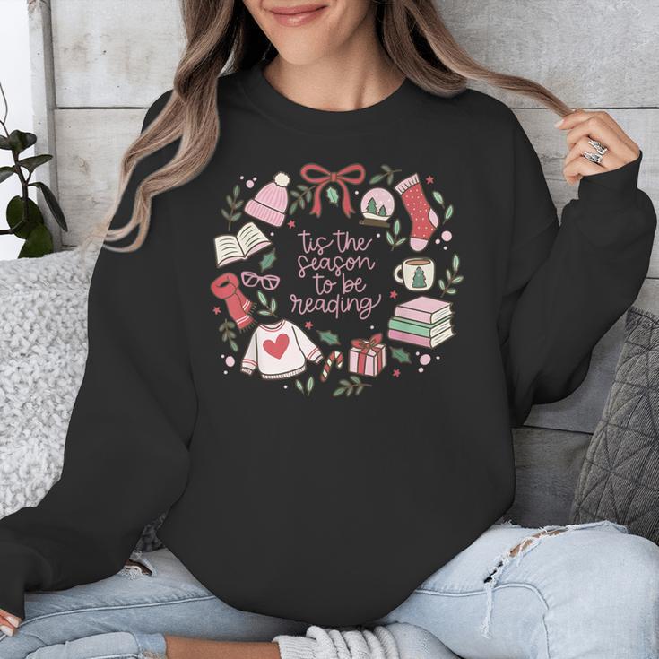 Xmas Tis The Season To Be Reading Books Pajamas Unisex Sweatshirt Xmas Tis The Season To Be Reading Books Pajamas Unisex Sweatshirt