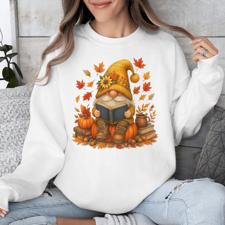 Cute Autumn Gnome Reading Pumpkin Book Lover Unisex Sweatshirt