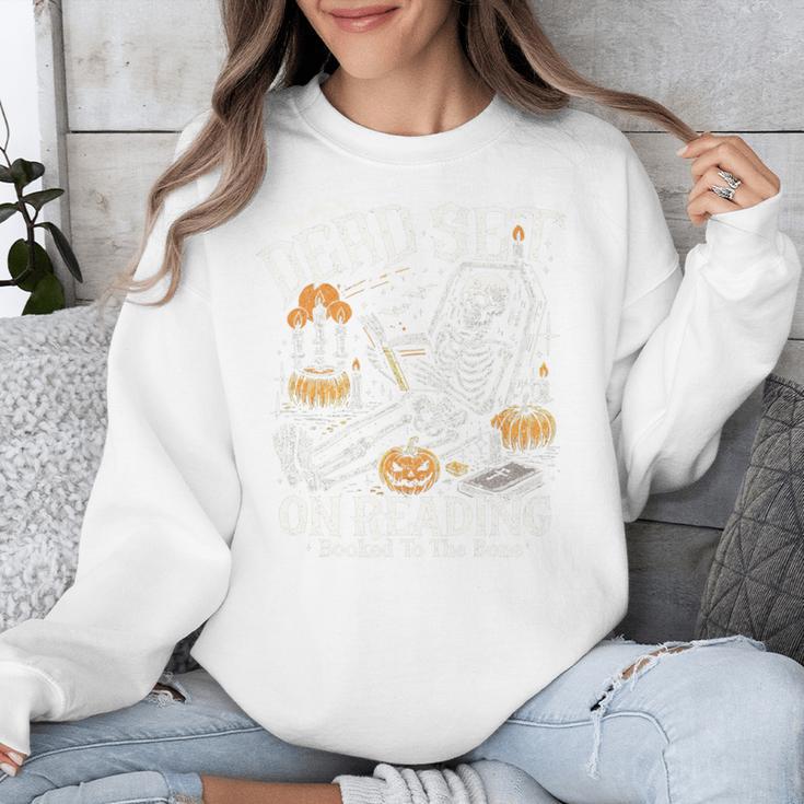 Dead Set On Reading Skeleton Halloween Book Lover Unisex Sweatshirt