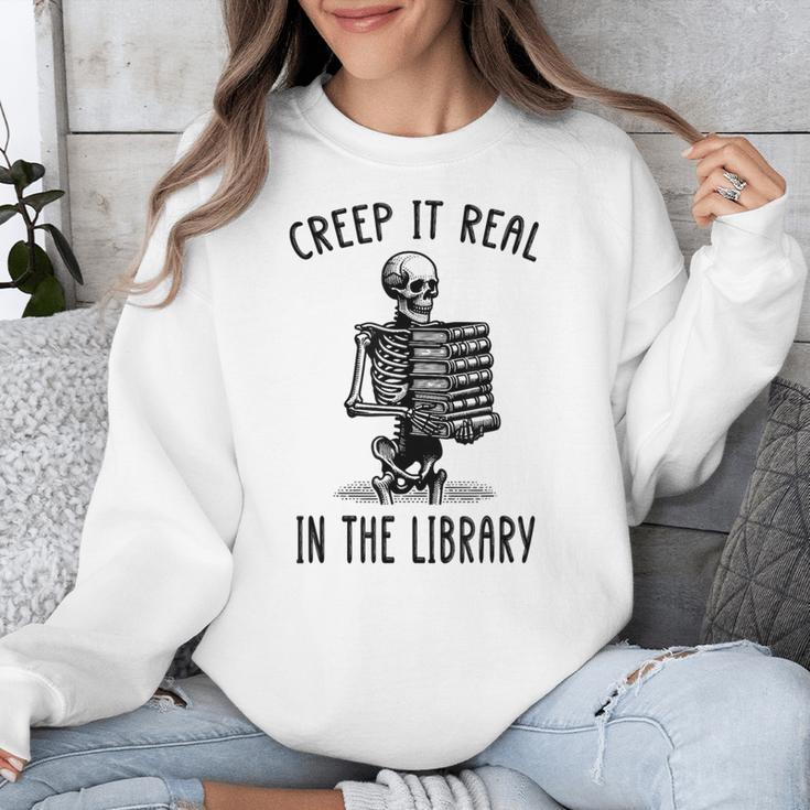 Halloween Skeleton Pun Book Lover Library Joke Unisex Sweatshirt