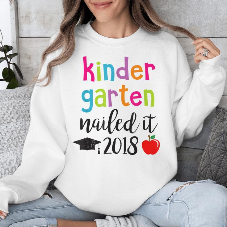 Kindergarten Nailed It 2018 Class Graduation T-Shirt Unisex Sweatshirt