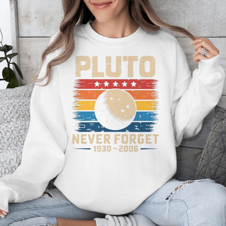 Pluto Never Forget Space Nostalgia Astronomy Humor Premium Tri-Blend Unisex Sweatshirt