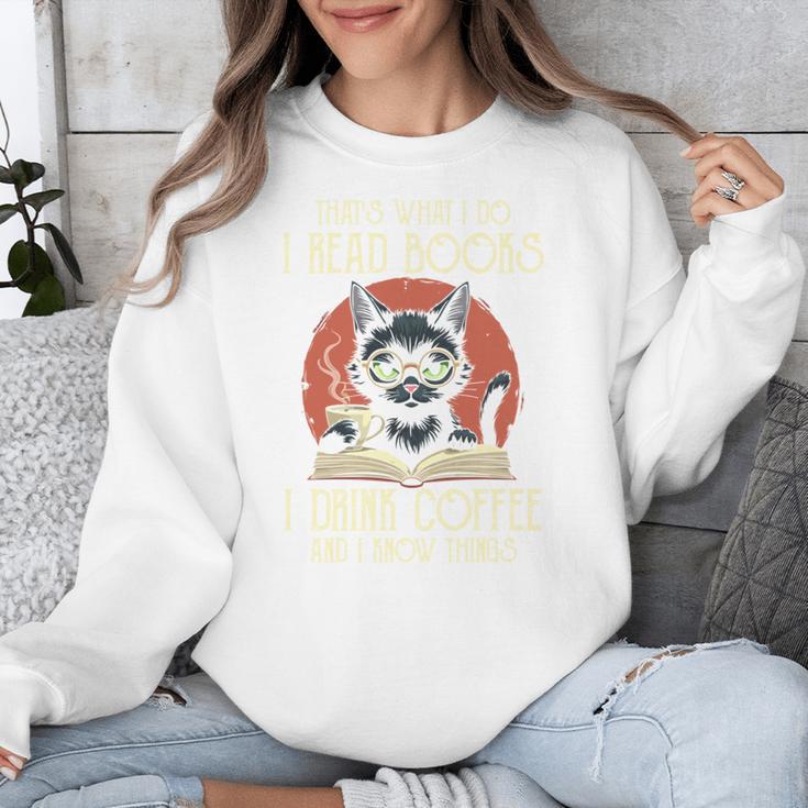 i Read Books And i Know Things Cat Reading Cat Coffee Books Unisex Sweatshirt