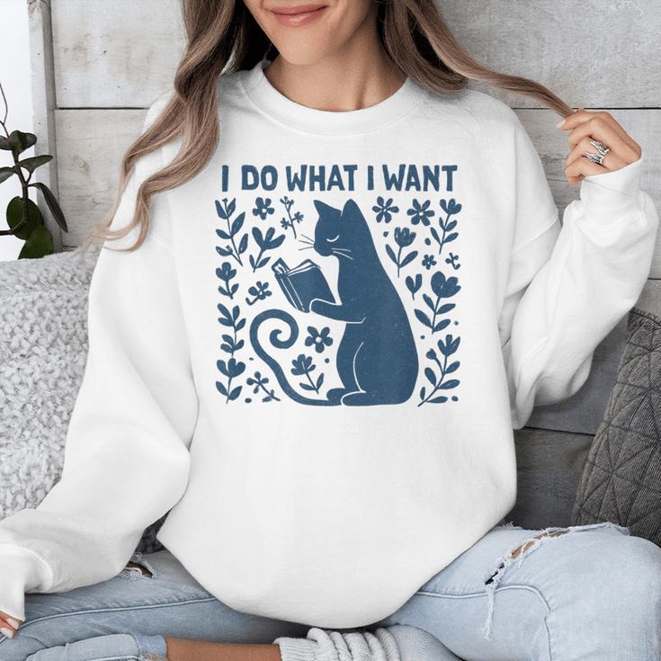 I Do What I Want Cat Reading Book Boho Flowers Vintage Unisex Sweatshirt