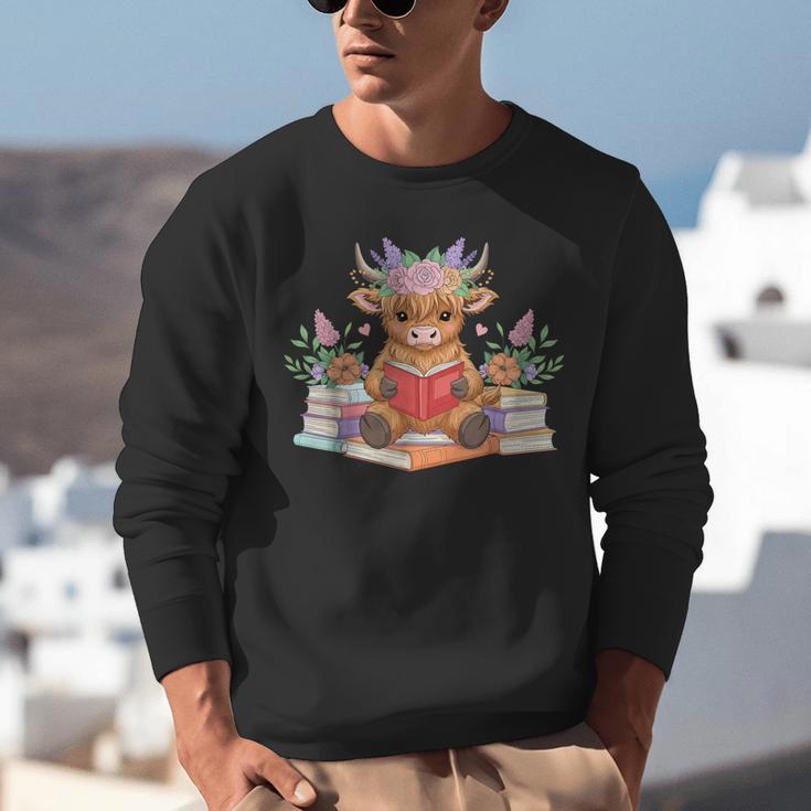 Cute Baby Highland Cow Reading Book Lover Toddler Unisex Sweatshirt