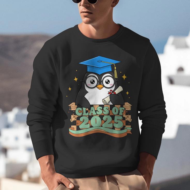 Graduate Penguin Class Of 2025 Kids Graduation Unisex Sweatshirt